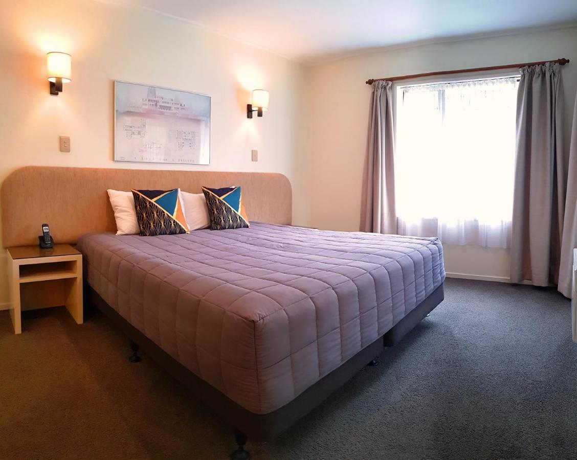 St James Apartments Queenstown Bagian luar foto
