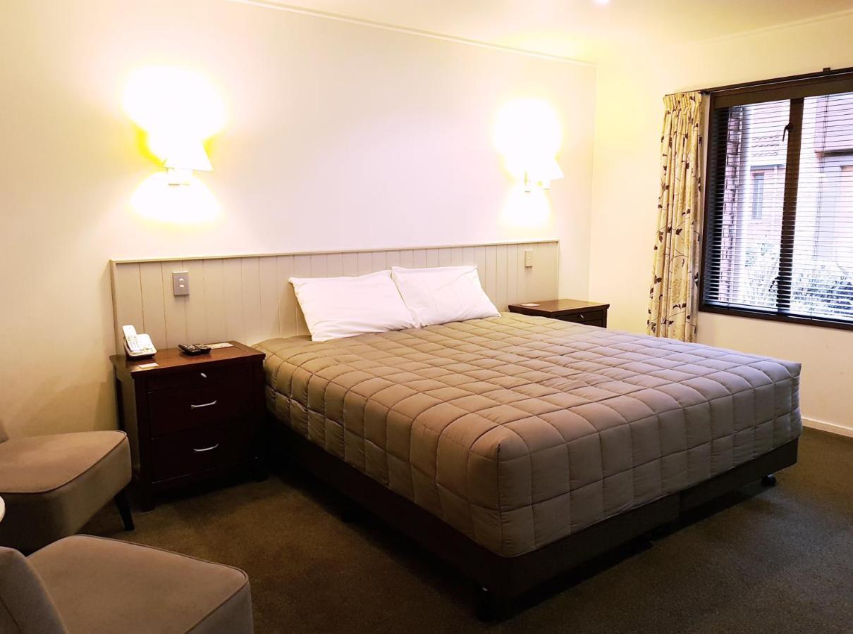 St James Apartments Queenstown Bagian luar foto