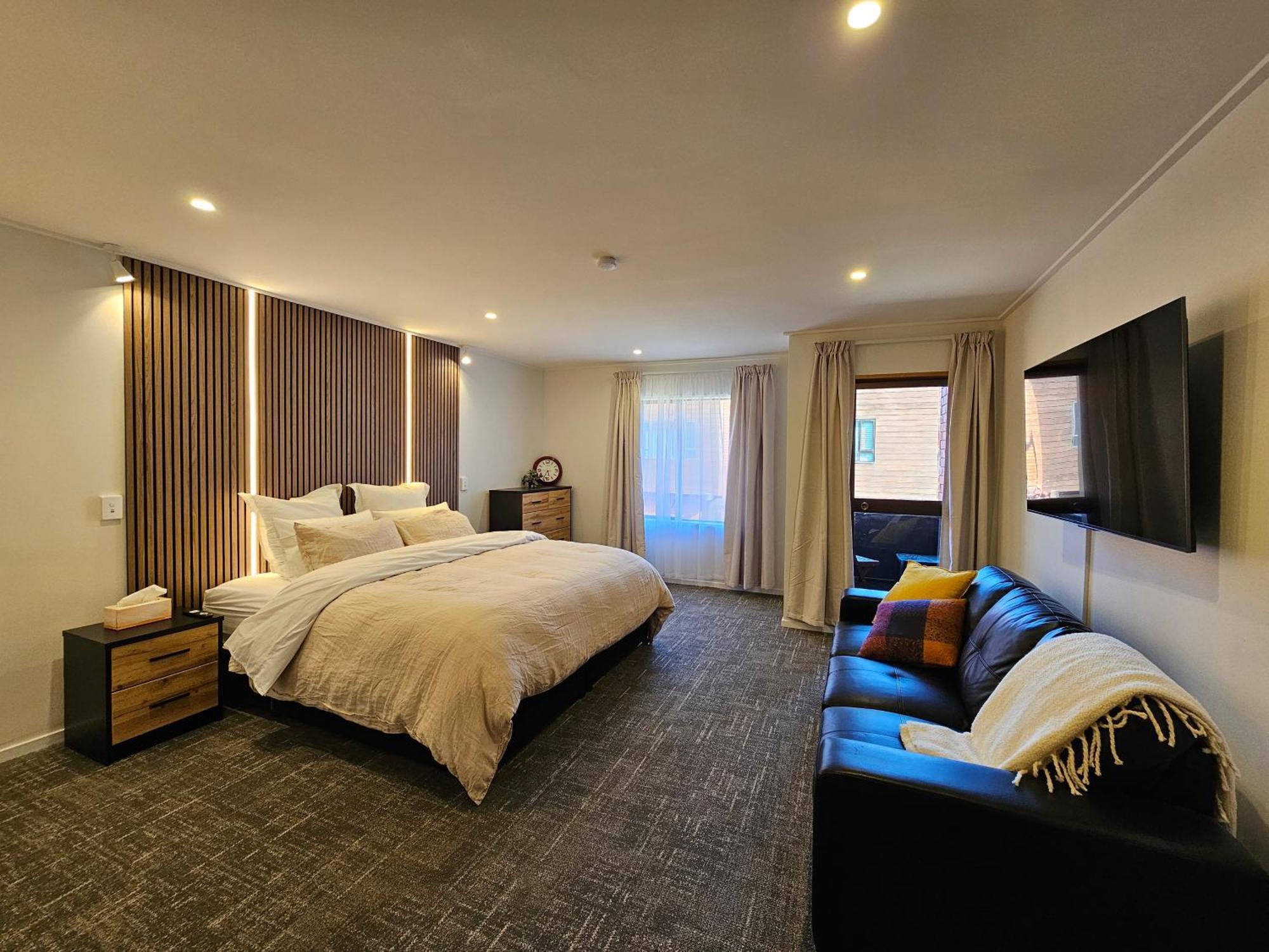 St James Apartments Queenstown Bagian luar foto